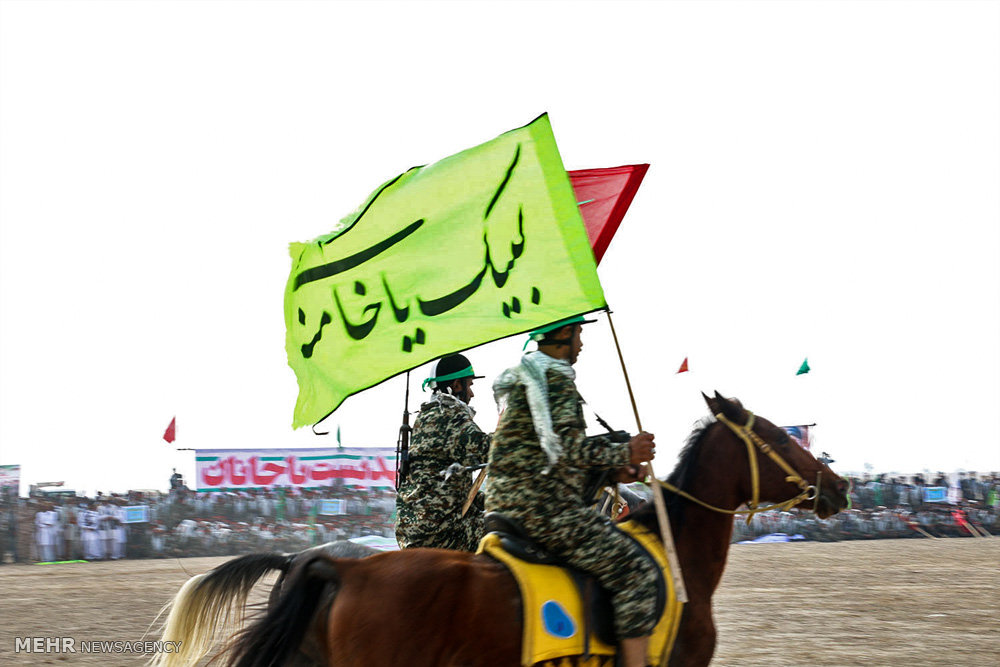تصویری رپورٹ: صوبہ ہرمزگان میں مدافعین حرم مشقوں میں ہشت بندی کے رضاکار دستوں کی شرکت