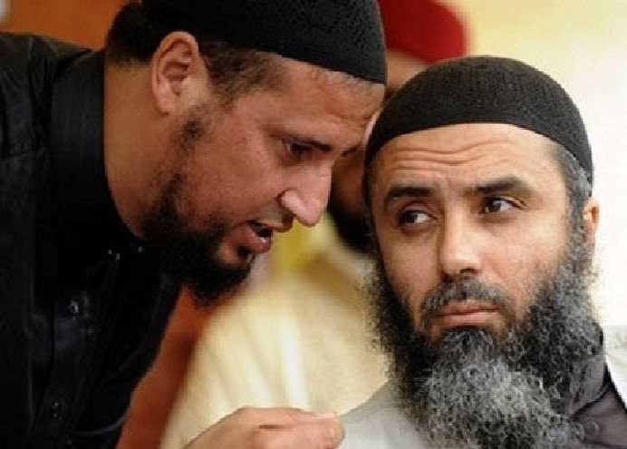 الارهابي أبو عياض التونسي يظهر لأول مرة في بنغازي! ناعياً زعيمه! + صورة