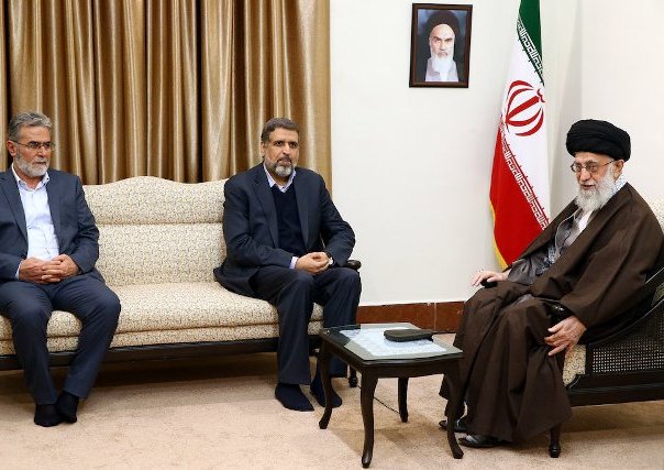 Imam Khamenei: Syria, Iraq crisis Not a Shia-Sunni issues;  Zionist regime will not exist in next 25 years