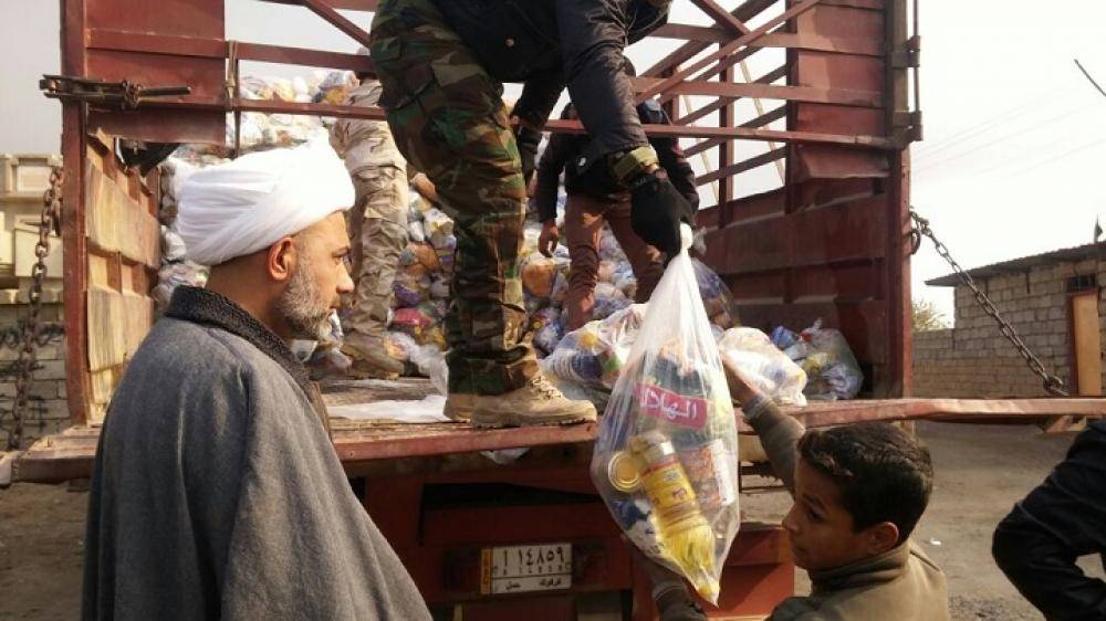 السيّد السيستاني لأهل الموصل: "ما نقدّمه لكم ليس دَيْناً ولا مِنّة" + (صور)