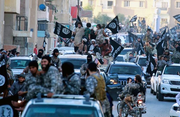 "داعش" يستبدل مقاتليه المحليين بالخطوط الأمامية في الموصل بأجانب لاستعادة المدينة