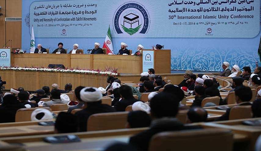 روحاني: دول اسلامية مرتبطة بالقوى الاستكبارية ترتكب خطأ في دعمها للجماعات الارهابية
