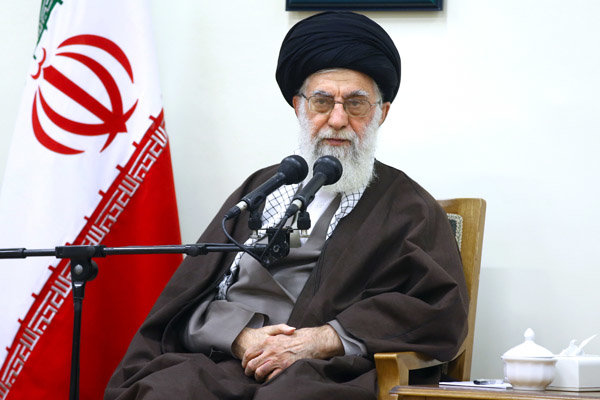 Imam Khamenei urges ‘collective responsibility’ in defending Establishment
