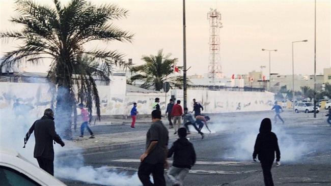 Bahraini forces clash with protesters marking Martyrs' Day