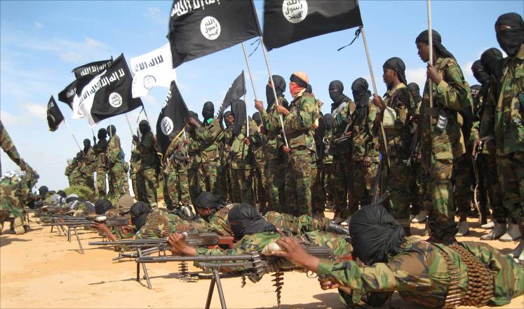 "الشباب" تقتل 9 مدنيين وتسرق 2000 من الإبل في جنوب الصومال