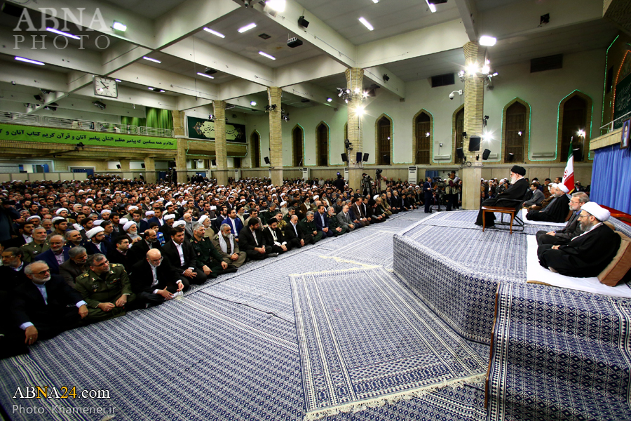 Berita Bergambar: Pertemuan Ali Khamenei Dengan Para Pegawai Kerajaan Dan Tetamu Persidangan Perpaduan Islam