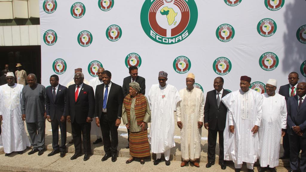 ECOWAS ta bukaci Jammeh ya mika mulkin Gambia