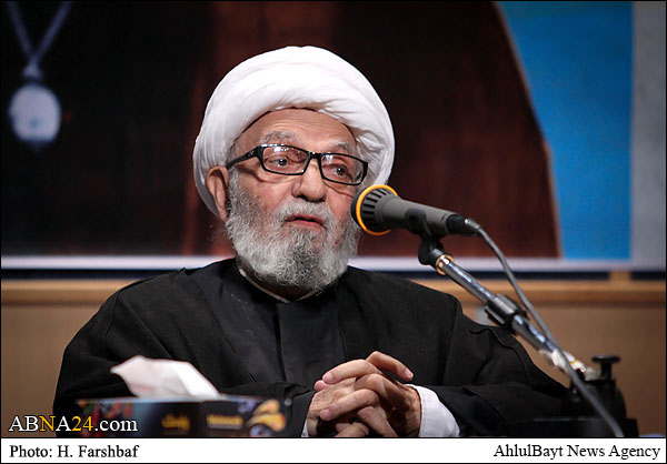 رحيل واحد من أبرز رجال التقريب والوحدة "آية الله واعظ زاده خراساني"
