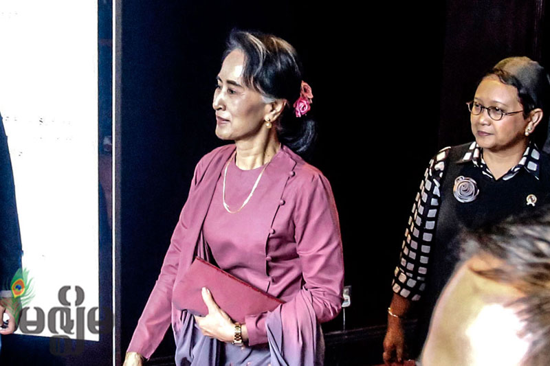 အစိုးရမွ ရခိုင္ကိစၥ အထူးအေလးထား ကိုင္တြယ္ေနဟု ေဒၚေအာင္ဆန္းစုႀကည္ ေျပာဆို