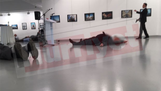 Русијанын Анкарадакы сәфири силаһла вурулуб