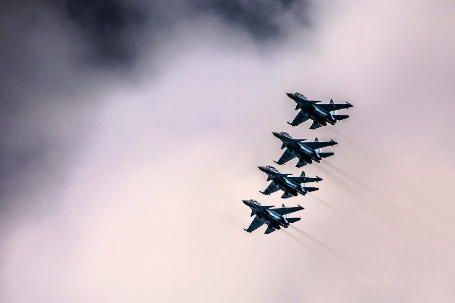 Russian air force heavily pounds rebels in Syria's Hama