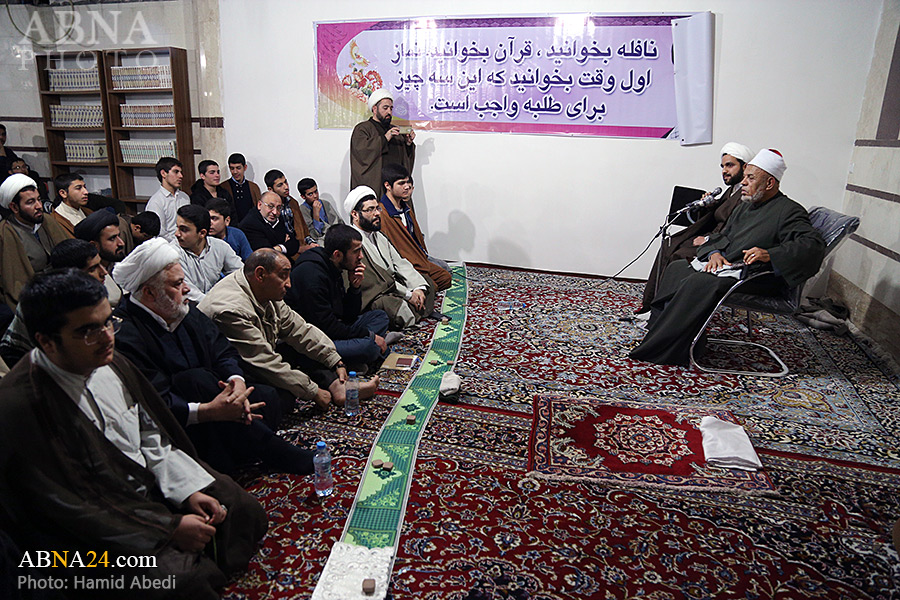 Presencia de Participantes Extranjeros en la Conferencia de Aproximación en el Pensamiento de Imam Jomeini e Imam Jamenei