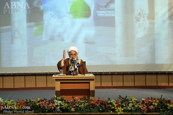 مراسيم افتتاح المؤتمر الوطني للتقريب بين المذاهب الإسلامية في مدينة أراك الإيرانية