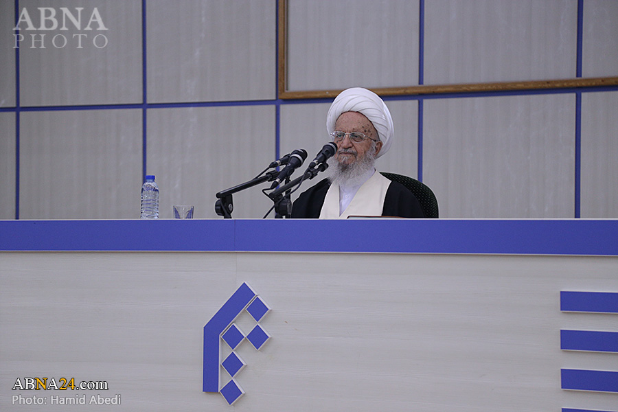  وتاری ئایەتوللە جوادی ئامولی لە کۆبونەوەی سەدەفی کەوسەر 