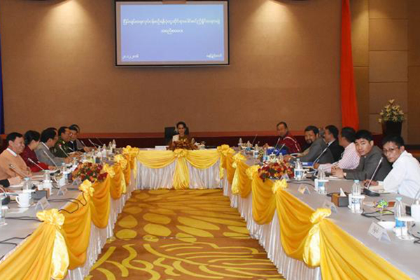 ၿငိမ္းခ်မ္းေရးရန္ပံုေငြဆုိင္ရာ ပူးတြဲအဖြဲ႕တြင္ ပါဝင္မည့္ ကိုယ္စားလွယ္ကိစၥ တုိင္းရင္းသားအဖြဲ႕မ်ားအၾကား ညႇိႏိႈင္းမရေသး