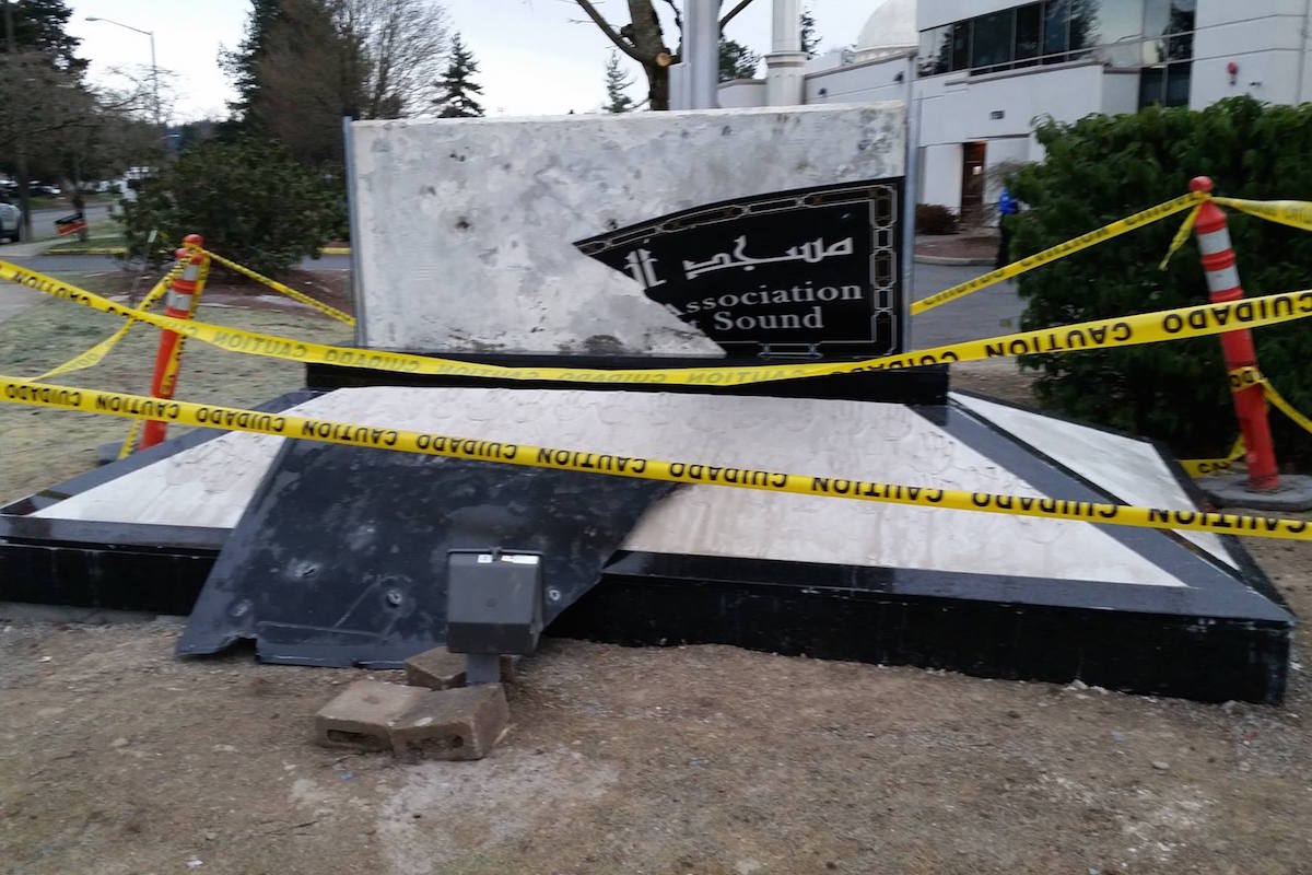 Redmond mosque sign vandalized for the second time in a month