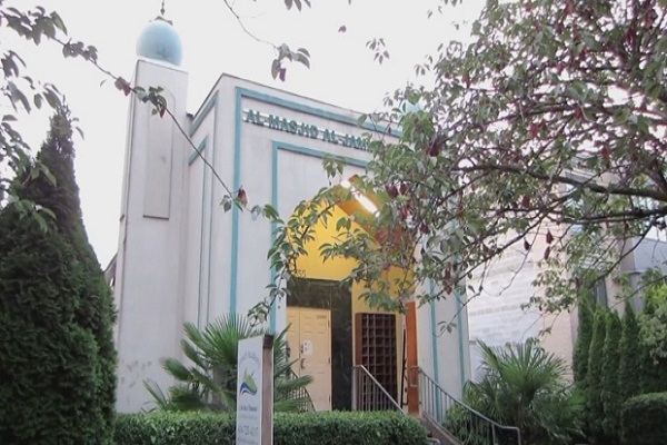 Mosque in Vancouver shelters homeless in freezing temperatures
