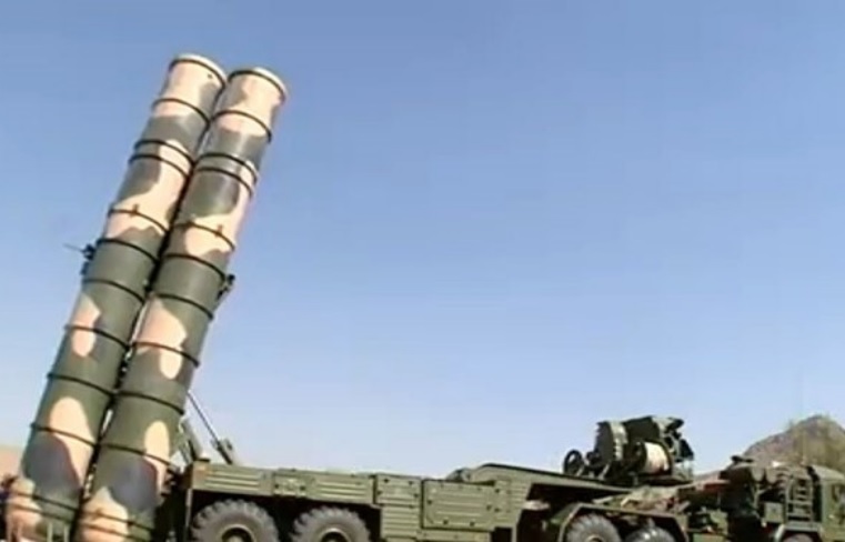 L’Iran teste les missiles S-300 de fabrication russe