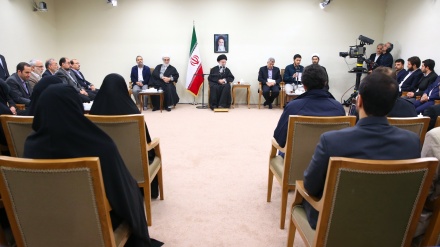 Irans Revolutionsoberhaupt empfing Wissenschaftler