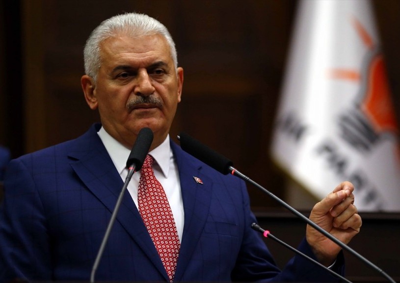 رئيس الوزراء التركي يطالب الإدارة الأمريكية الجديدة بعدم دعم الأكراد