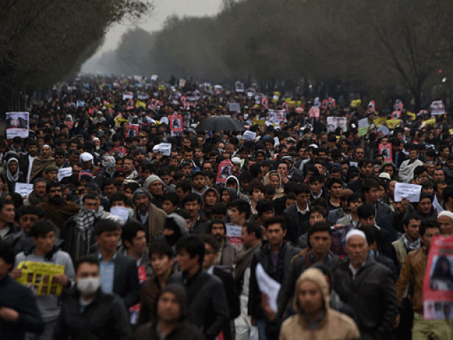 Thousands of Shias protest against ISIS in Afghanistan