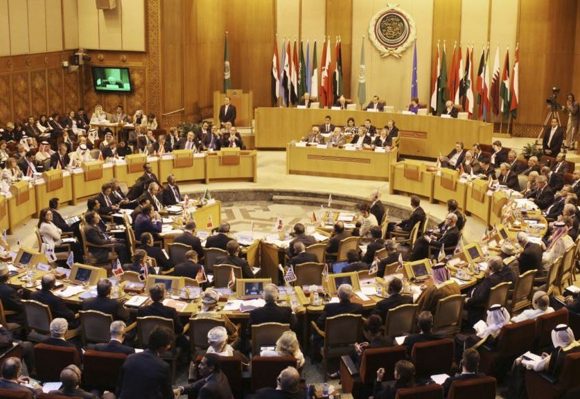 الجامعة العربية تصمت عن رقص الصهاينة في البحرين وترفع عقيرتها ضد السجناء المحرّرين