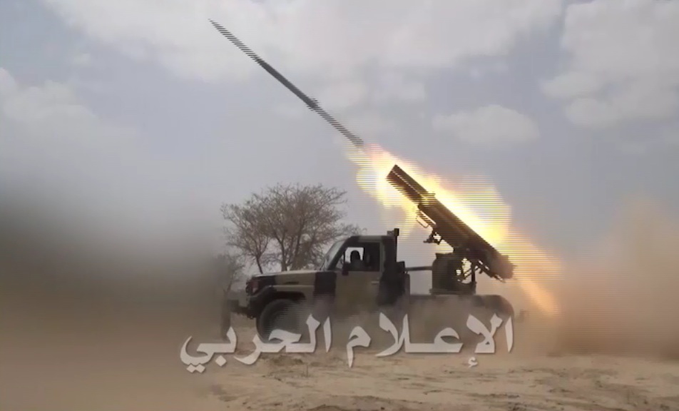 الجيش اليمني يقصف مواقع عسكرية سعودية  في نجران