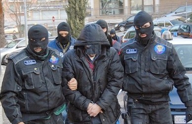 تغريدة إرهابية تطرد تونسيا من إيطاليا