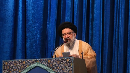 Freitagsimam von Teheran: 19. Dey 1356(09.01.1978) war Symbol der Einheit der iranischen Nation