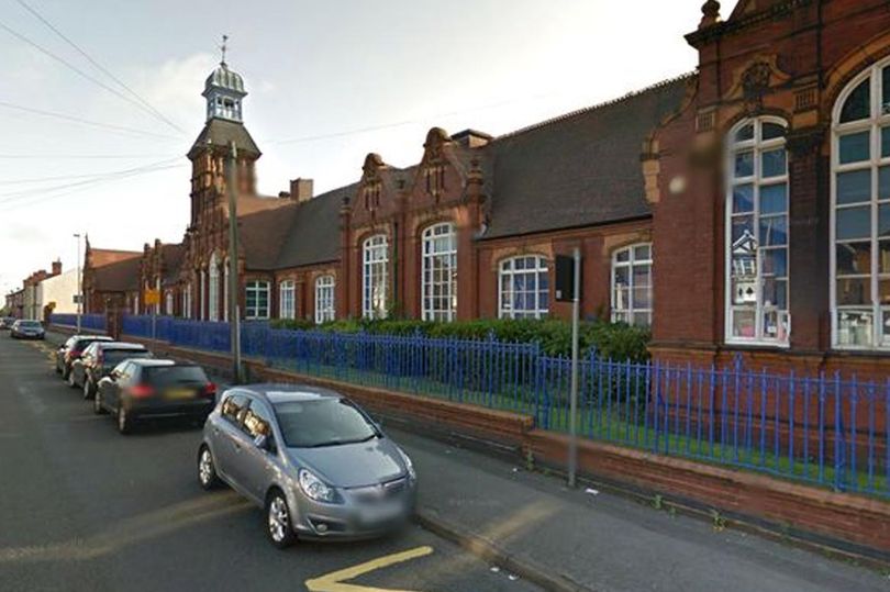 School apologizes for serving ice-cream containing pork gelatin to Muslim children in Birmingham, England