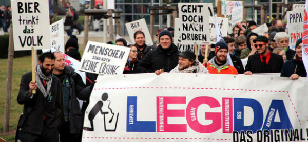 Legida-Organisatoren kündigen Rückzug an