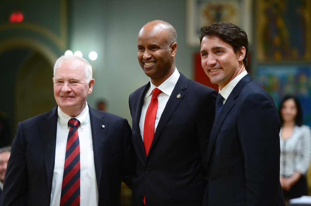 “Un Musulmán Somalí fue Elegido Ministro de Inmigración en Canadá” 