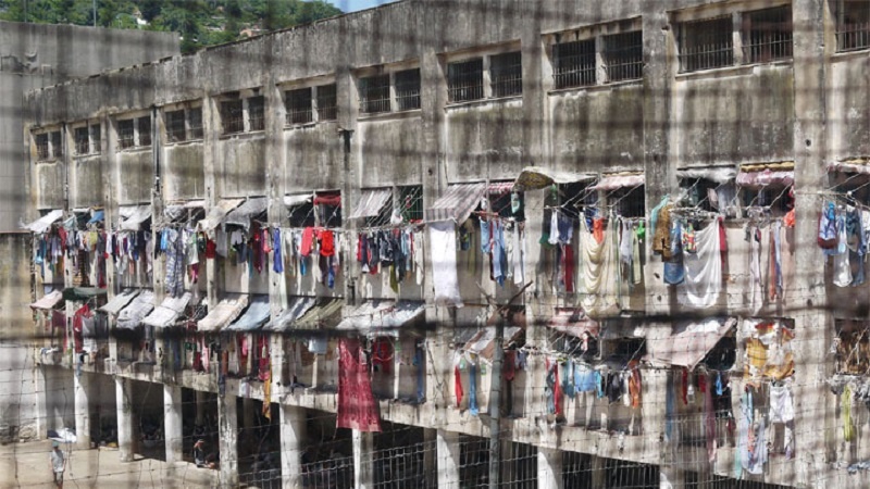 Brasil vai construir novas instalações prisionais