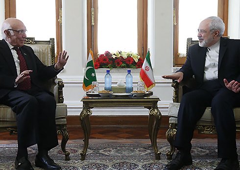 ایران اور پاکستان کے وزراء خارجہ کی ملاقات