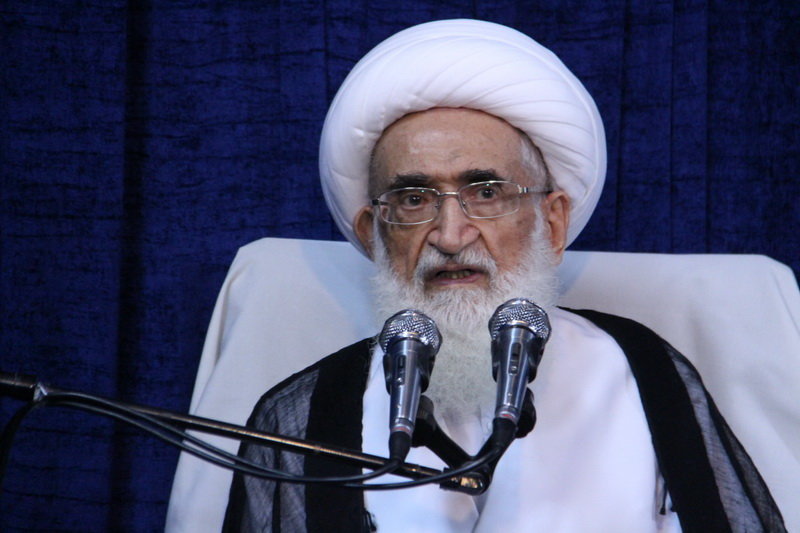 Ayatollah Nouri Hamedani slams Bahraini regime for execution of 3 detainees