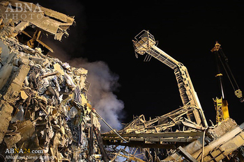 پەیامی ئایەتوڵڵه خامنەیی بە بۆنەی شەهید بونی ئاگرکوژینەوەکانی بینای پلاسکۆ