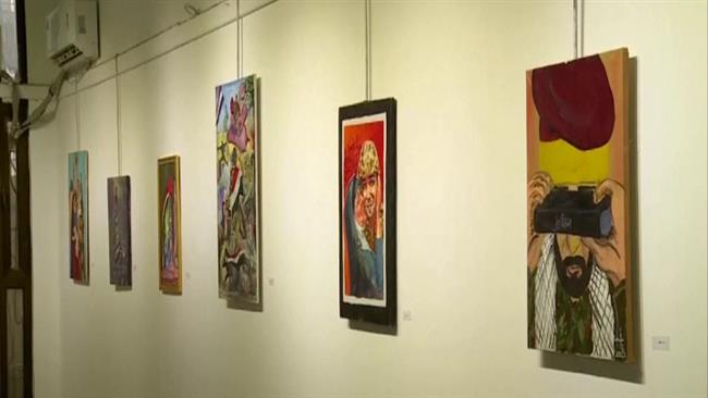 Iraqi art exhibition portrays war against ISIS / Pics