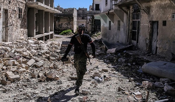 Two senior commanders give up Fatah al-Sham