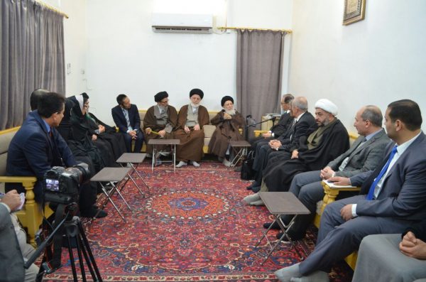 المرجع الحكيم يؤكد ضرورة التواصل بين المجتمعات المختلفة 