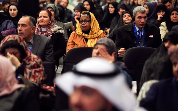 المؤتمر الدولي الأول للحوار الثقافي بين ايران والعالم العربي يختتم اعماله في مشهد