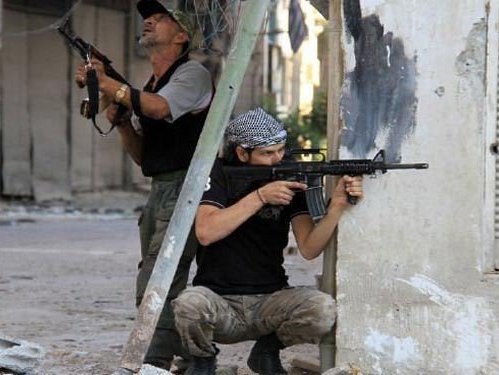 النصرة تهاجم مسلحي المعارضة التي تشارك في محادثات أستانة