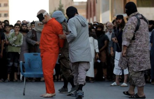 ISIS beheads two Syrian soldiers captured during clashes near Raqqa