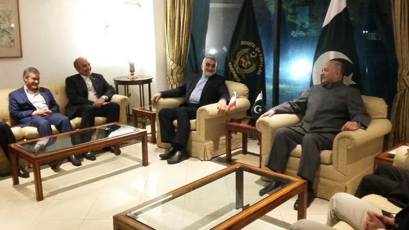 ایران کی قومی سلامتی کے سربراہ کی اسلام آباد میں پاکستانی سینیٹ کے چیئرمین سے ملاقات