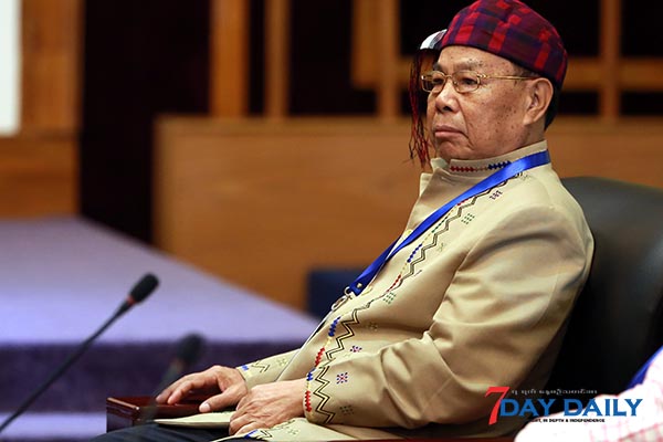 UNFC ေခါင္းေဆာင္သစ္ေရြးပြဲတြင္ လက္ရွိဥကၠ႒ ဗုိလ္ခ်ဳပ္ႀကီးအင္ဘန္လ ေရြးခ်ယ္မခံေတာ့ဟုဆုိ