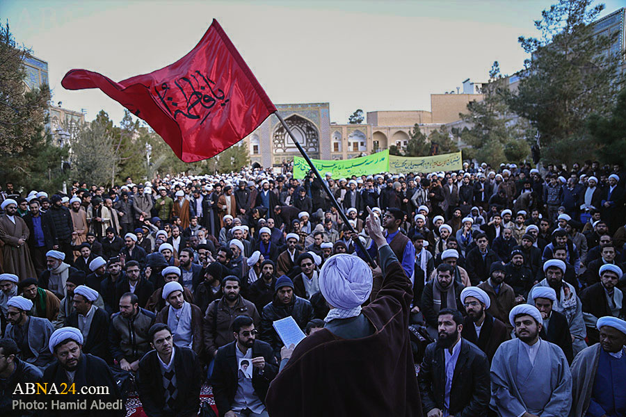 “Seminaristas Religiosos se Manifiestan Apoyando al Sheij Issa Qassim y  Condenan  los Crímenes de Al Jalifa” 
