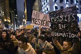 Manifestations anti-décret aux Etats-Unis et en Belgique