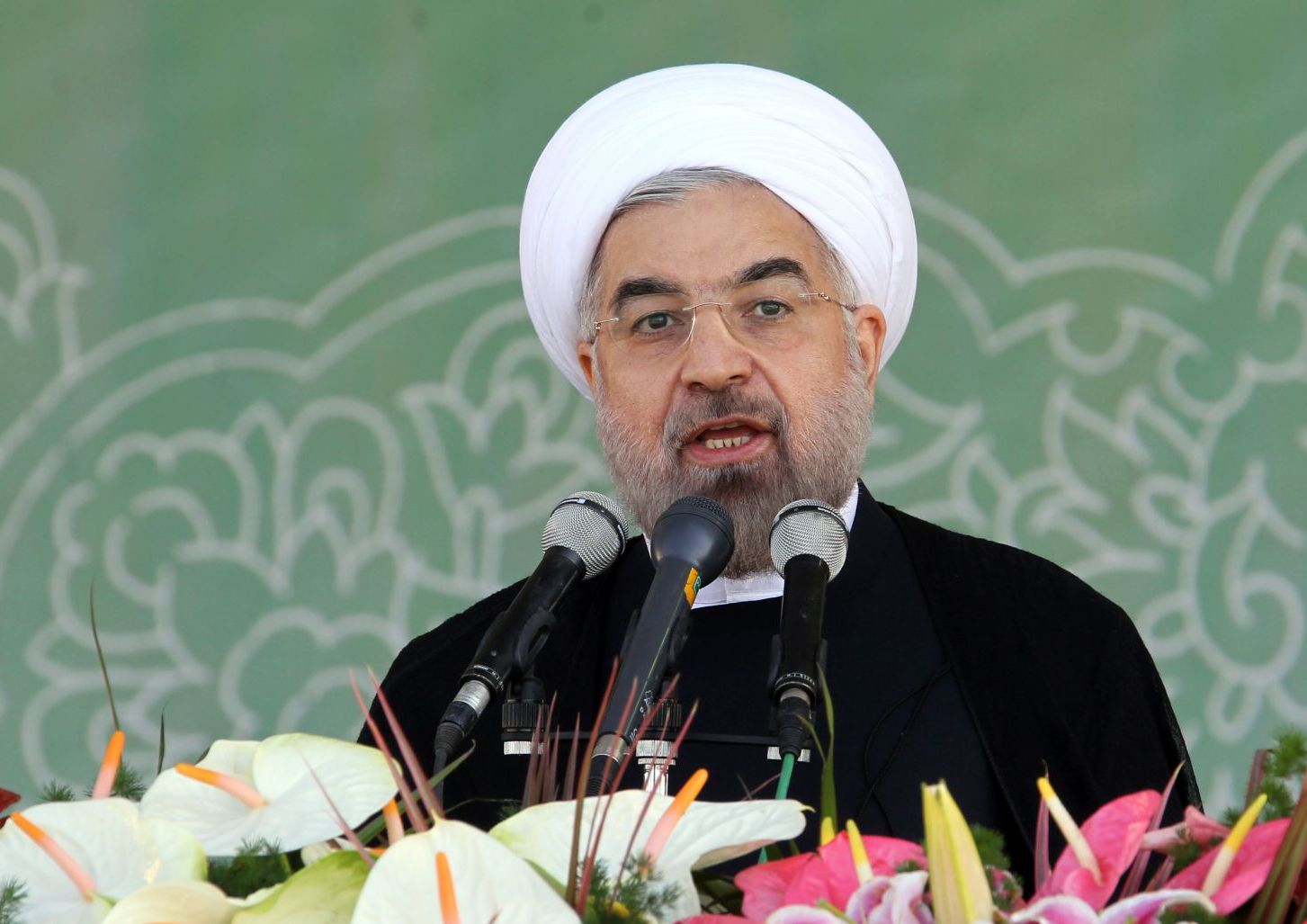 الرئیس الايراني: الامریكان سحقوا جمیع المبادئ الدولیة