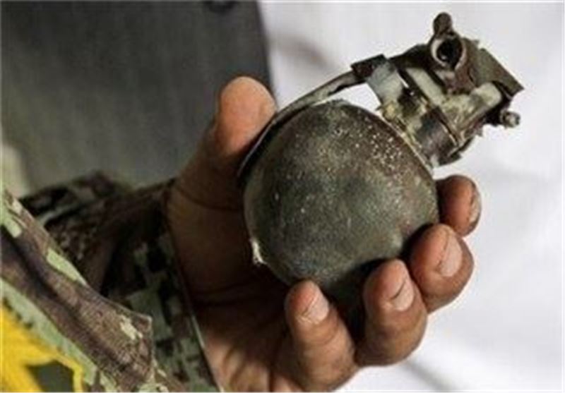 Takfiri terrorists throw hand grenades on Shia mosque in Karachi