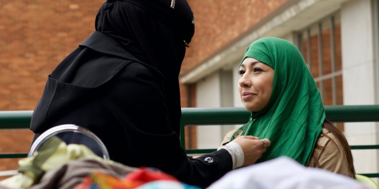 World Hijab Day; UO students wear headscarves, glimpse Muslim culture