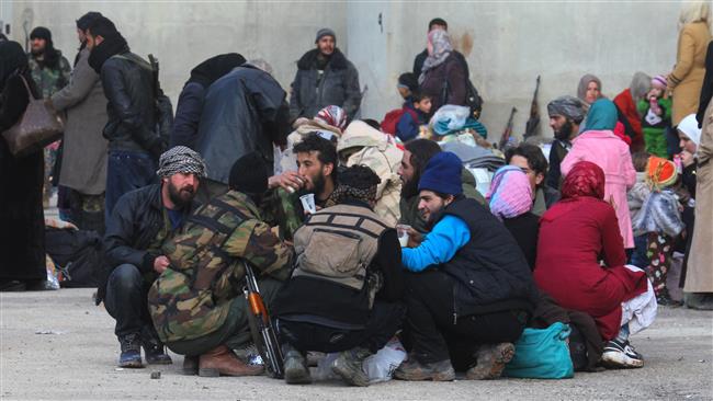 Ratusan Militan Letak Senjata Di Syria